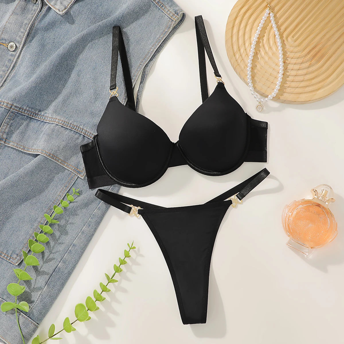 European and American women's sexy lingerie set black pull up bra thong spring and summer